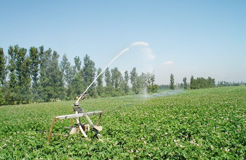 农用喷灌机使用前需注意的问题